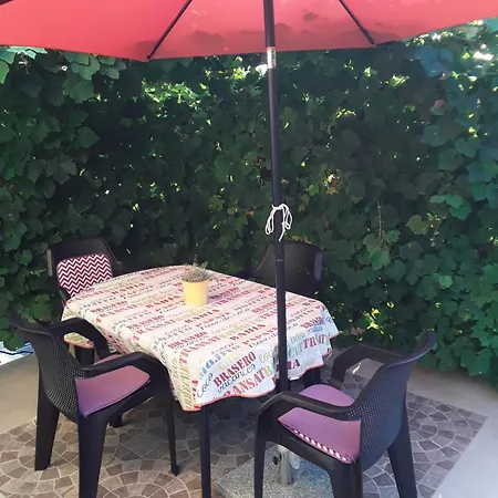 Holi Apartment