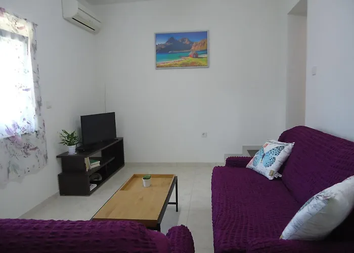 Apartman Holi Cavle